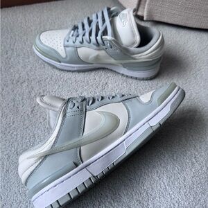 Nike Dunk Low Twist. Light Gray Cream Translucent Swoosh